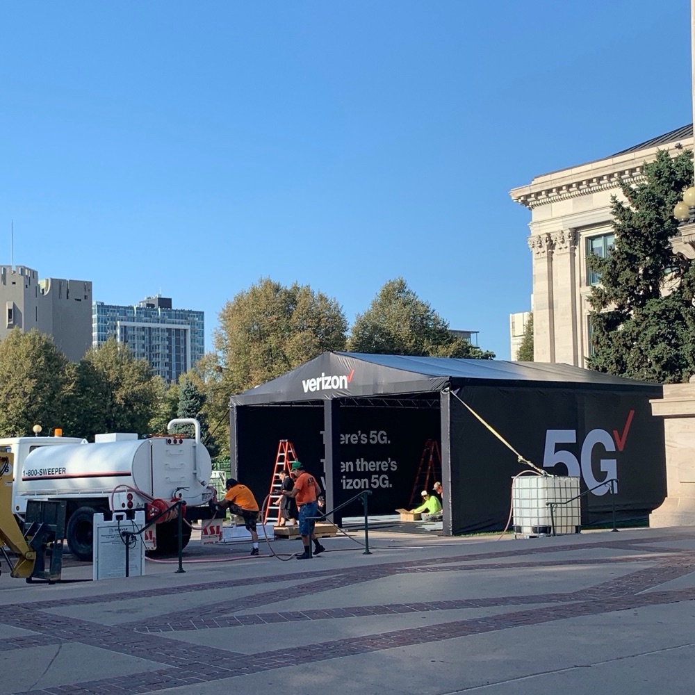 verizon 5G experience with 30x30 truss tent